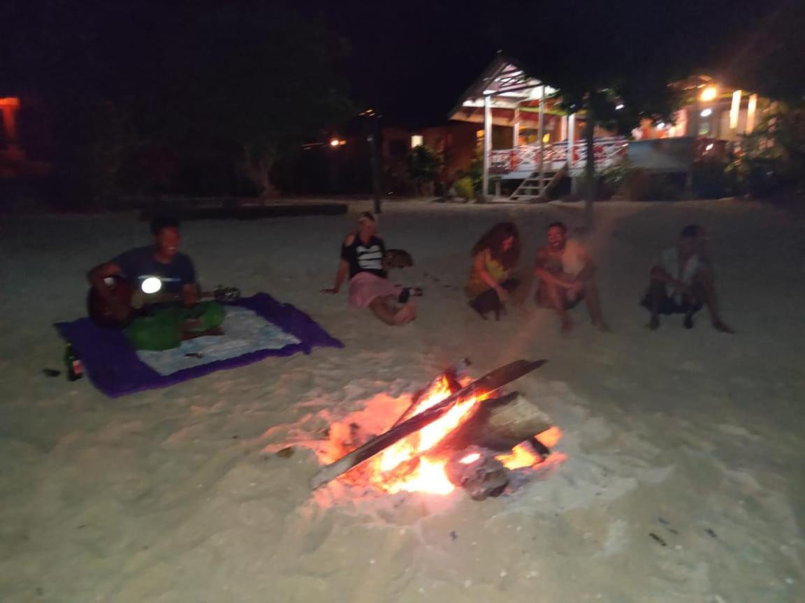 Pondok Lestari Kadidiri Batudaka エクステリア 写真